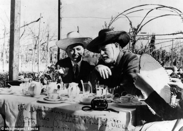 article-2249887-1690C0EF000005DC-987_634x456