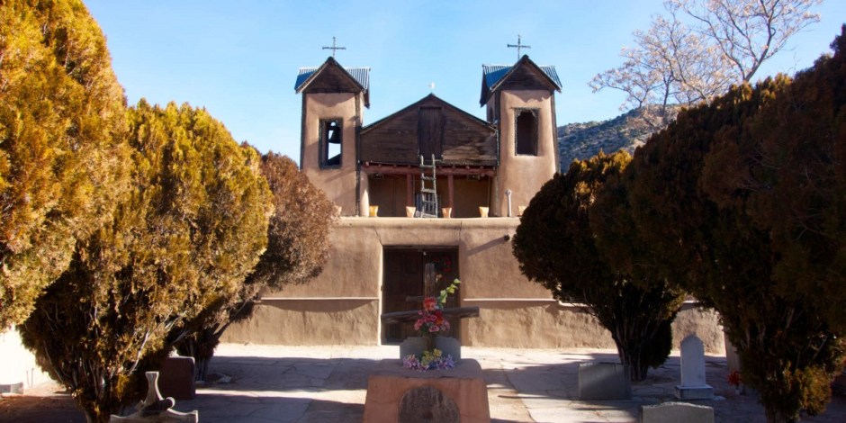 El-Santuario-de-Chimayo-1200x600